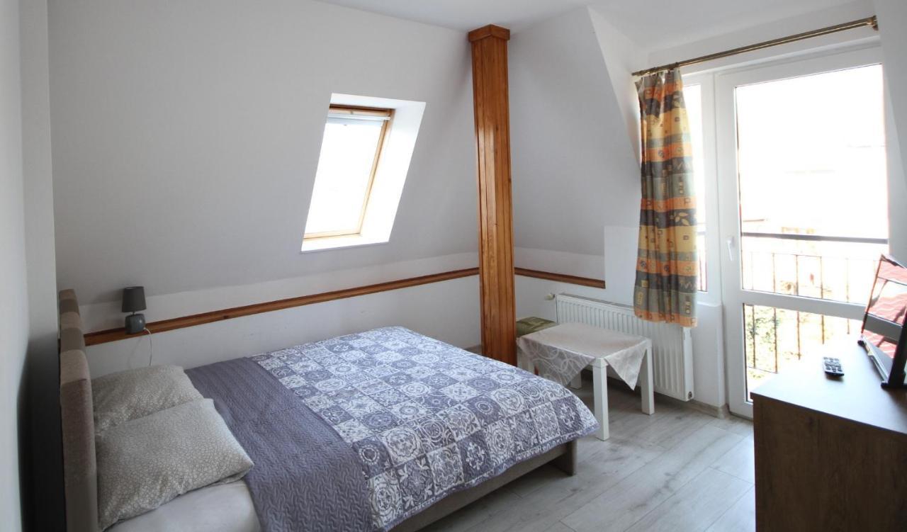 Pokoje Goscinne Lidia Łeba Chambre photo