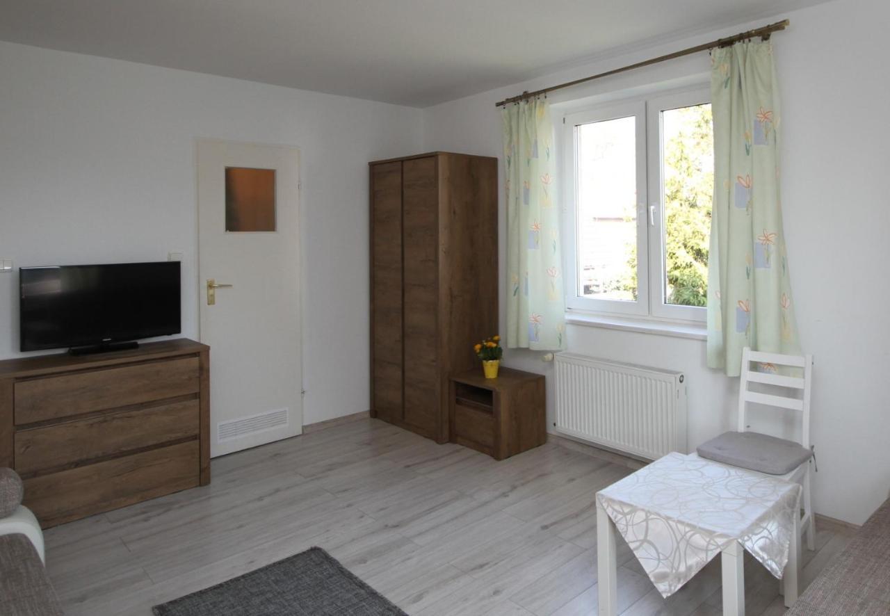 Pokoje Goscinne Lidia Łeba Chambre photo