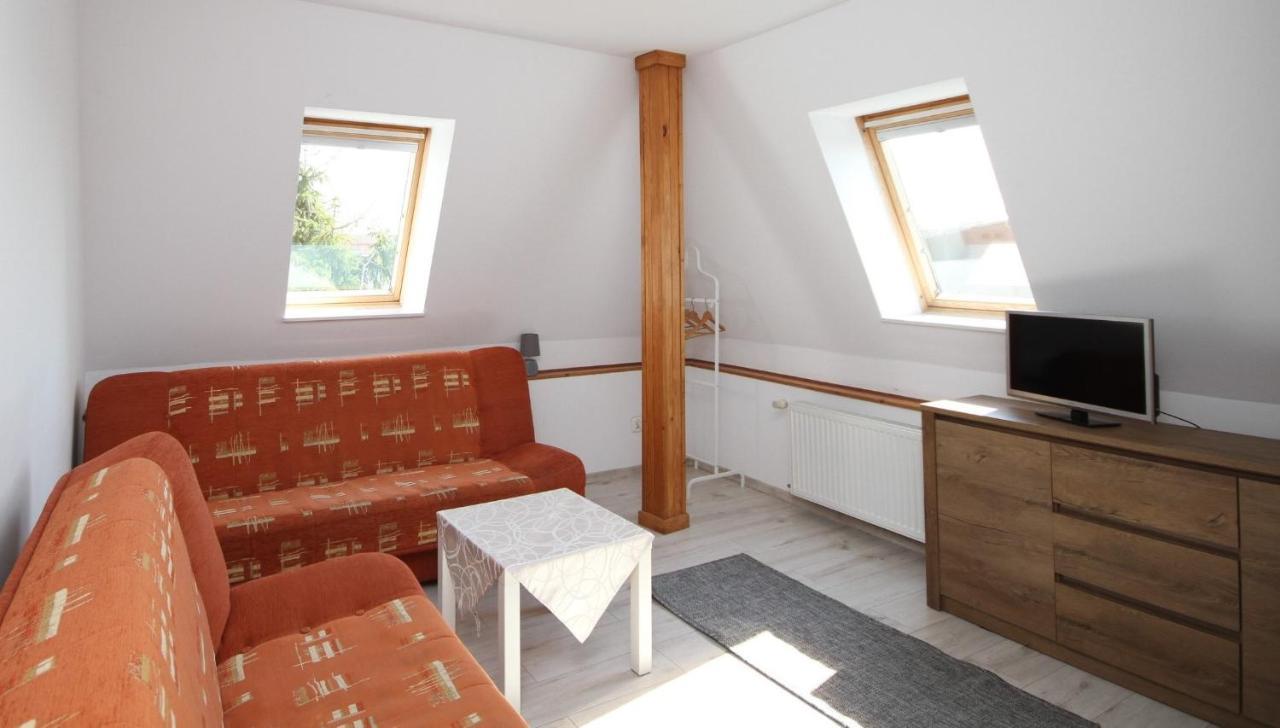 Pokoje Goscinne Lidia Łeba Chambre photo