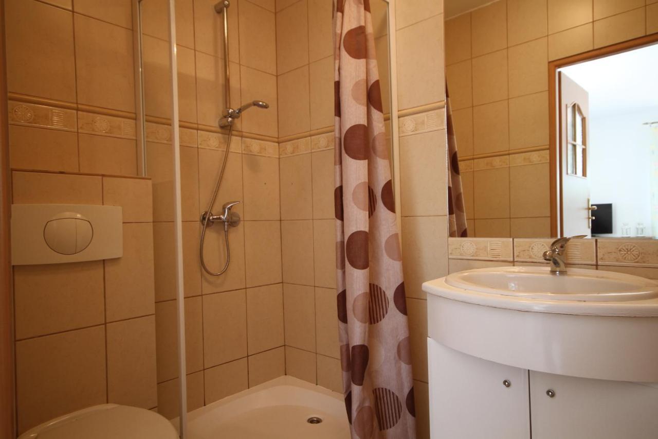 Pokoje Goscinne Lidia Łeba Extérieur photo